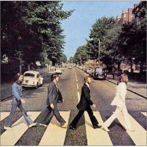 ザ･ビートルズがアルバム「アビイ・ロード」で歩いていた道路のストリートビュー